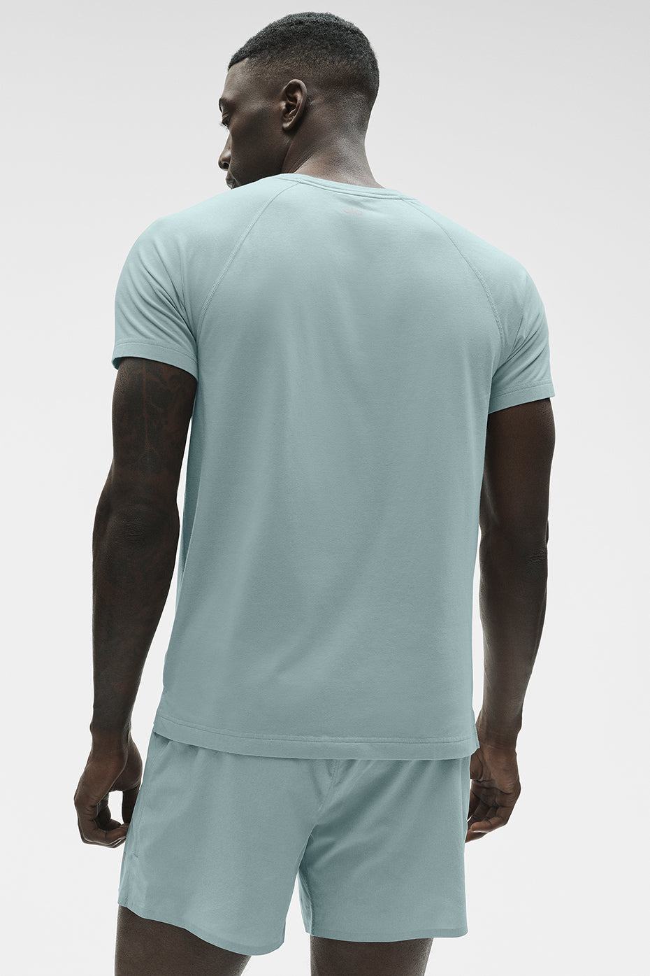 ALO Vapor Crewneck Short Sleeve - Desert Sage - Image 3