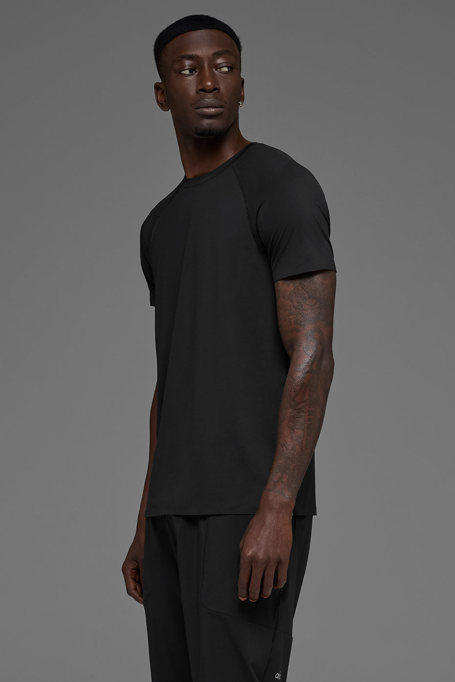 Idol Crewneck Short Sleeve - Black - Image 5