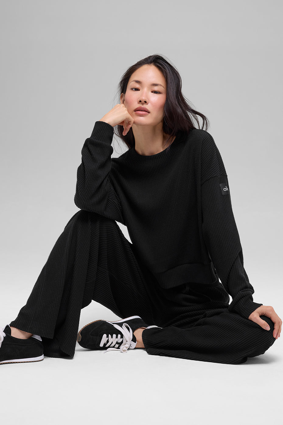 Muse Crew Neck Pullover - Black - Image 4