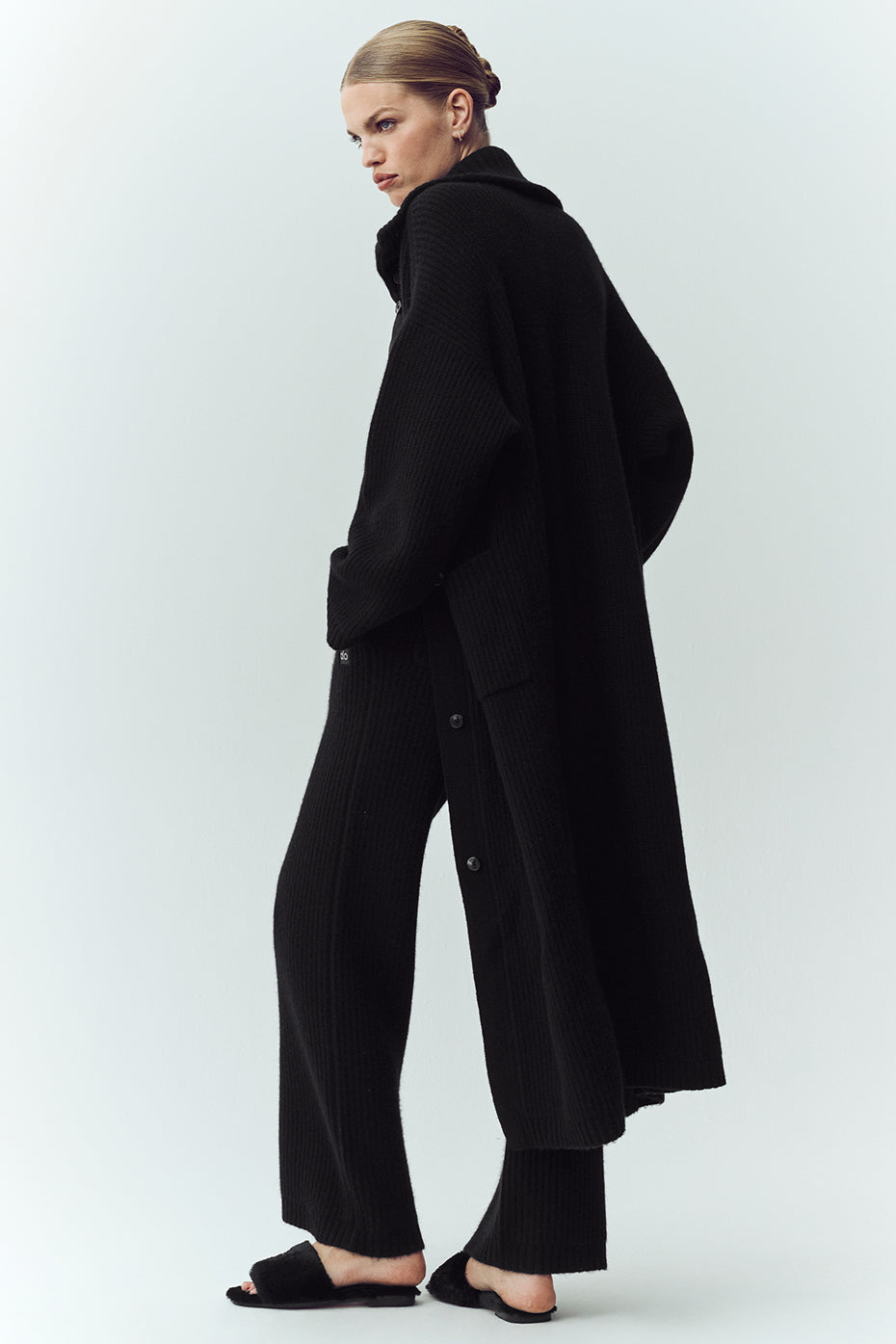 Cashmere Northstar Long Cardigan - Black - Image 4