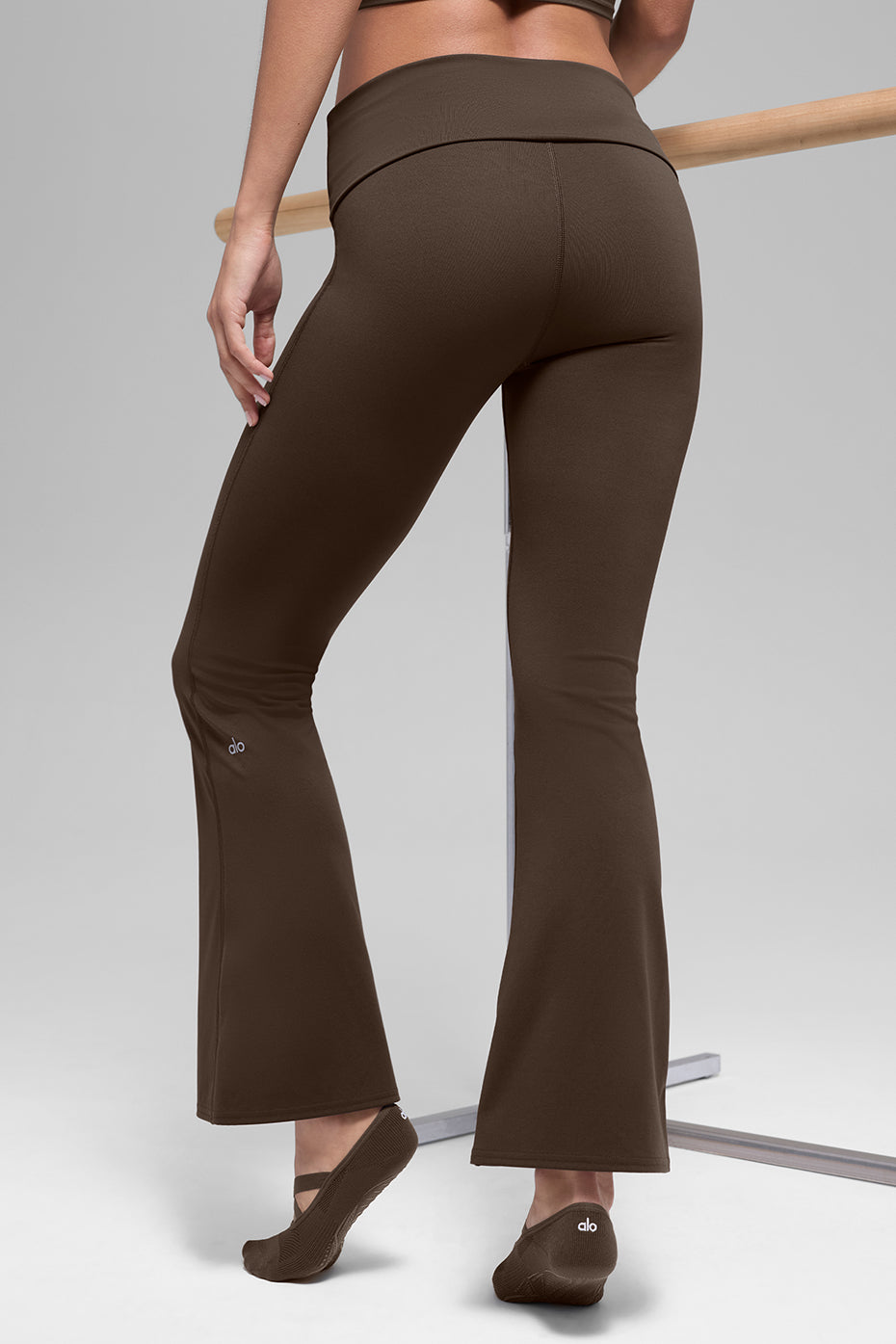 ALO Softsculpt 7/8 Foldover Flare Legging - Espresso - Image 3