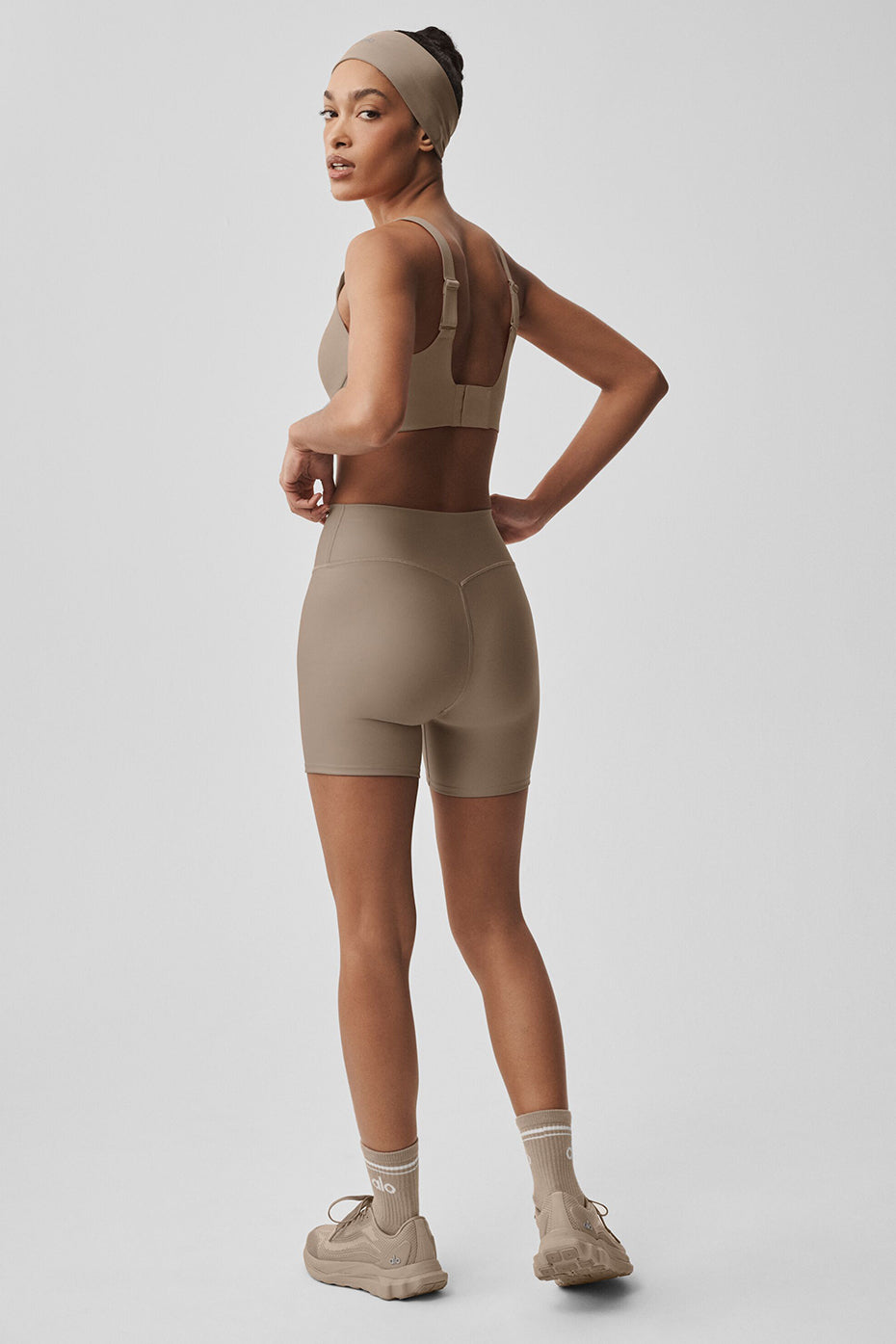 5 Airlift Energy Short - Gravel - Image 6