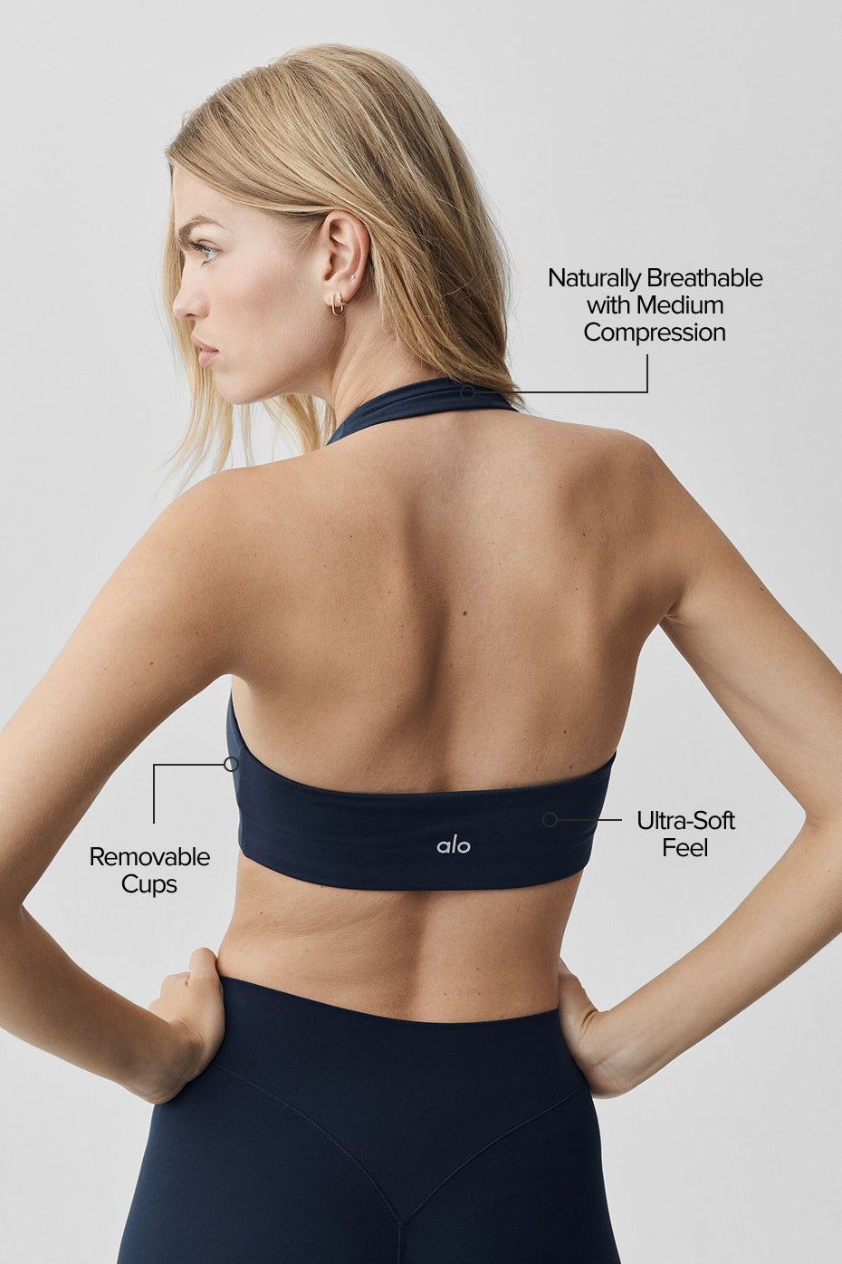 ALO Softsculpt Feel The Heat Halter Bra - Navy - Image 2